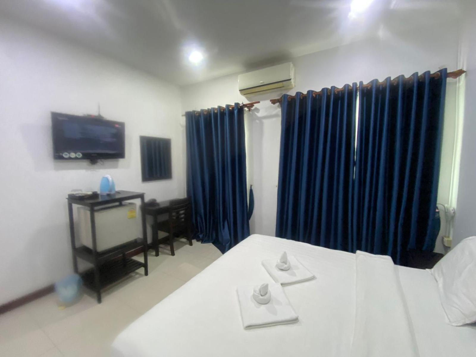Subinh Hotel And Restaurant Pakse Bagian luar foto
